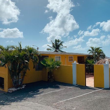 Casa Di Caribe - Beach House Willemstad Extérieur photo