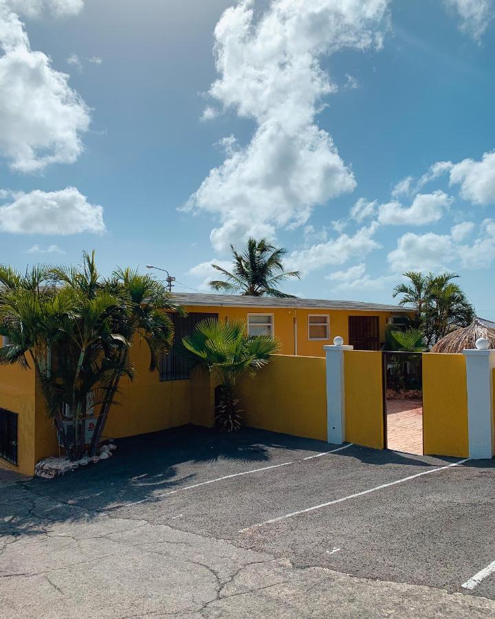 Casa Di Caribe - Beach House Willemstad Extérieur photo